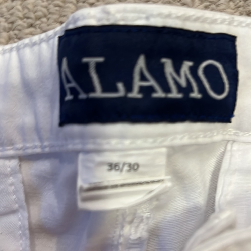 Men’s White Pants - Picture 3 of 3